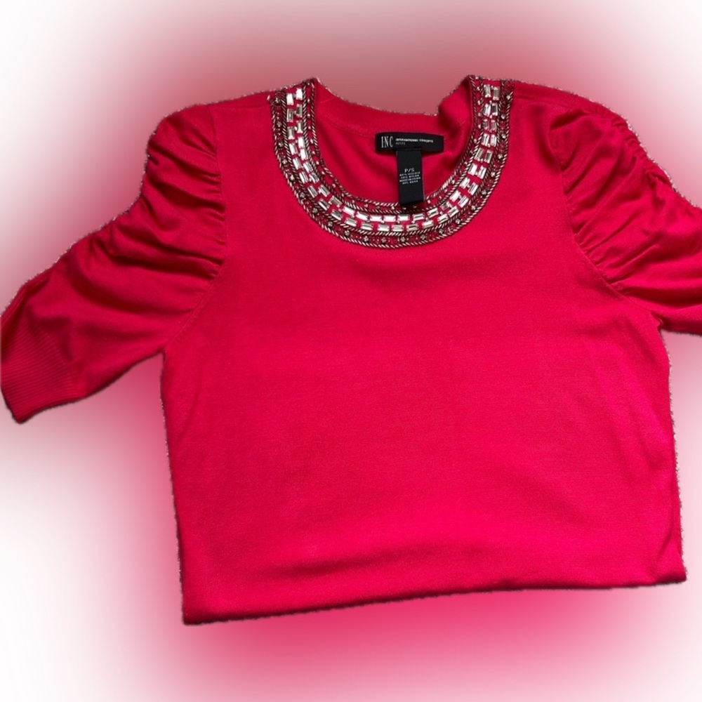 New w tag top from INC